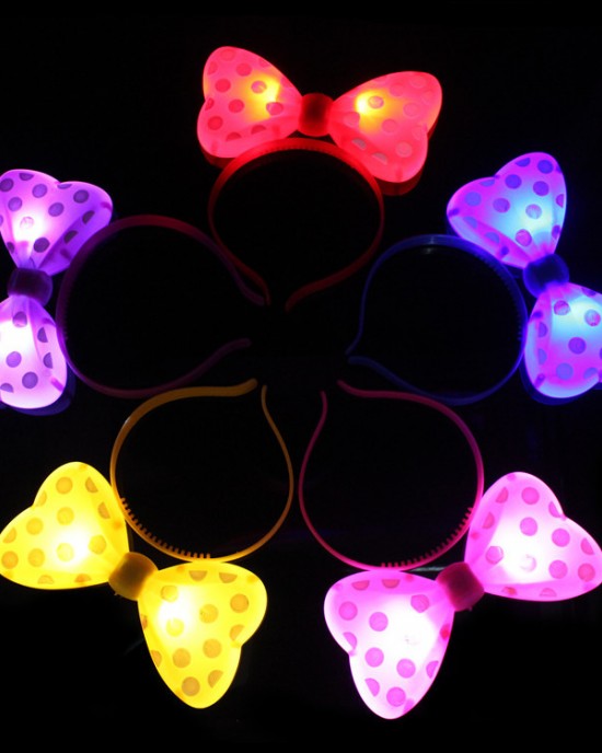 Girl Cute LED Luminous Bow Hair Band (Random Color)